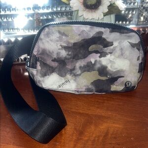 lululemon athletica Camouflage Belt Bag - Black and Gray